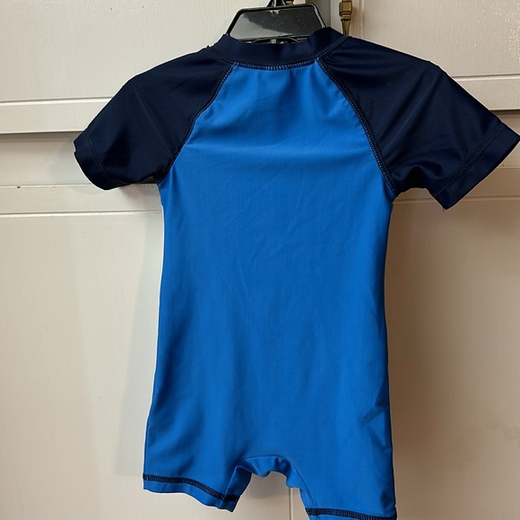 LIKE NEW OLD NAVY SWIM ONSIE. Size 6-12 M. Blue/grey. VG/EXCELLENT CONDITION. - Picture 6 of 10